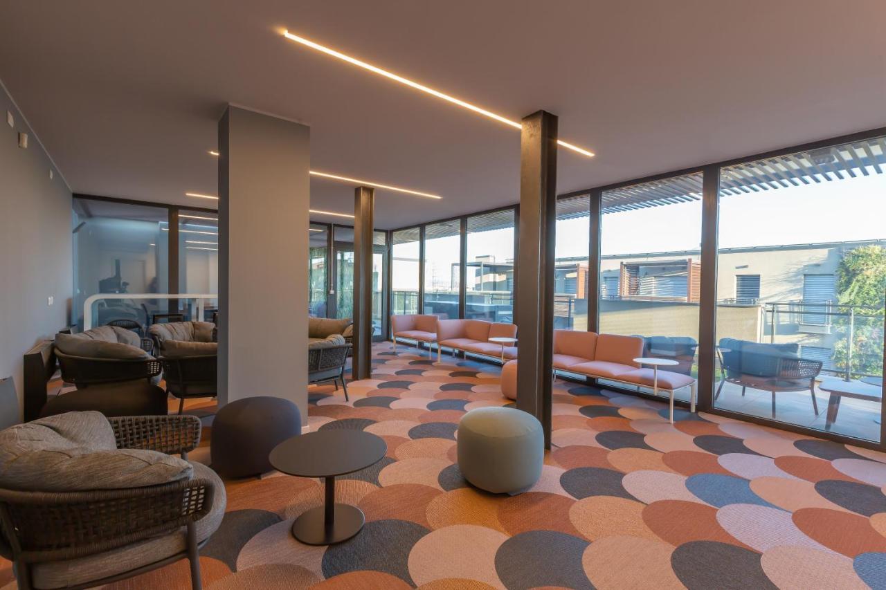 Luxury Trastevere Gym & Rooftop 5H Рим Екстер'єр фото
