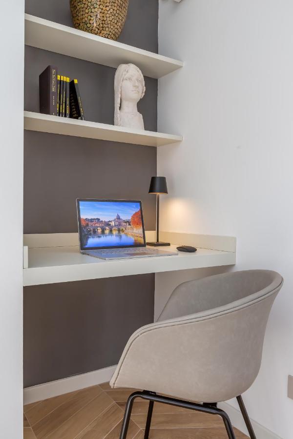 Luxury Trastevere Gym & Rooftop 5H Рим Екстер'єр фото